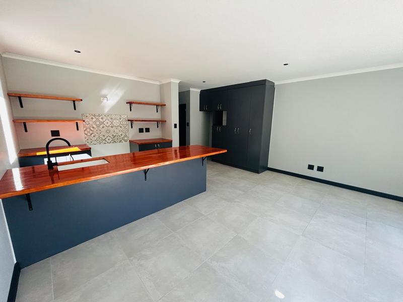 3 Bedroom Property for Sale in De Zoete Inval Western Cape